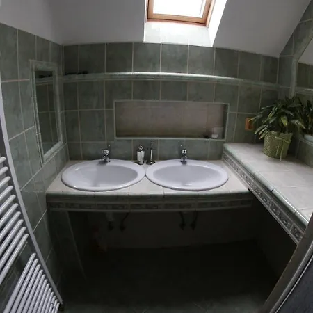 Chatavjesenikach Domek alpejski